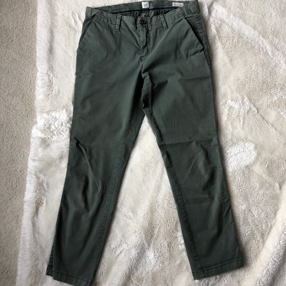 Gap Chinos